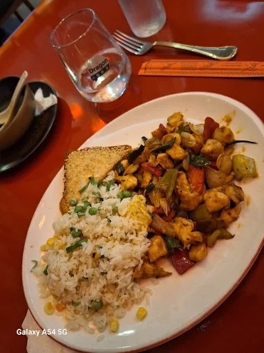 Red Dragon Çin Restoranı