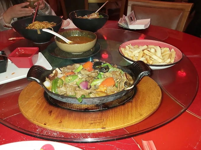 Red Dragon Çin Restoranı