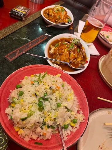 Red Dragon Çin Restoranı