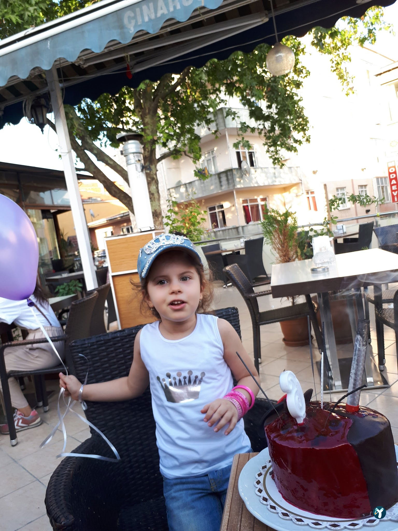 Çınarüstü Cafe