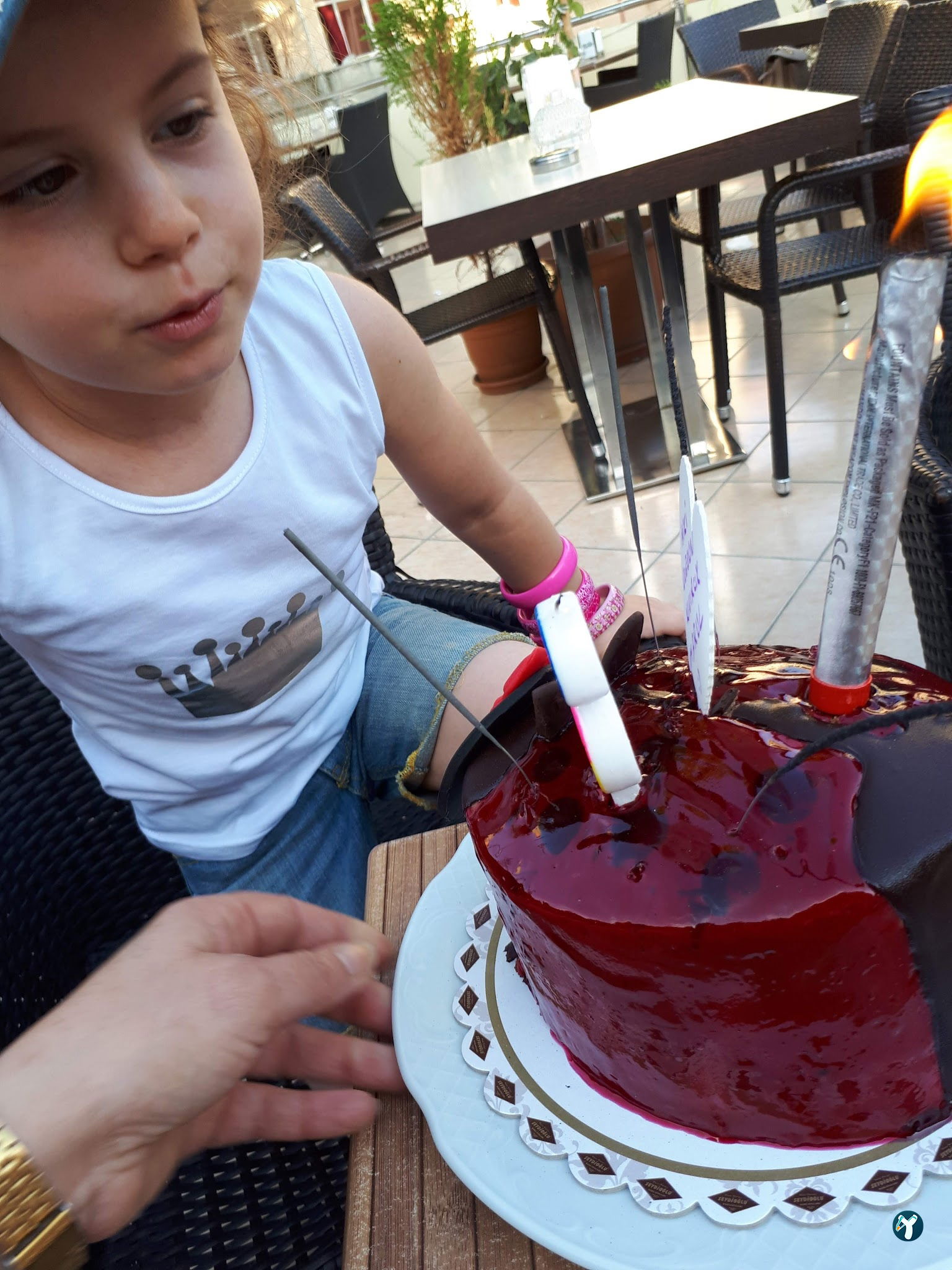 Çınarüstü Cafe