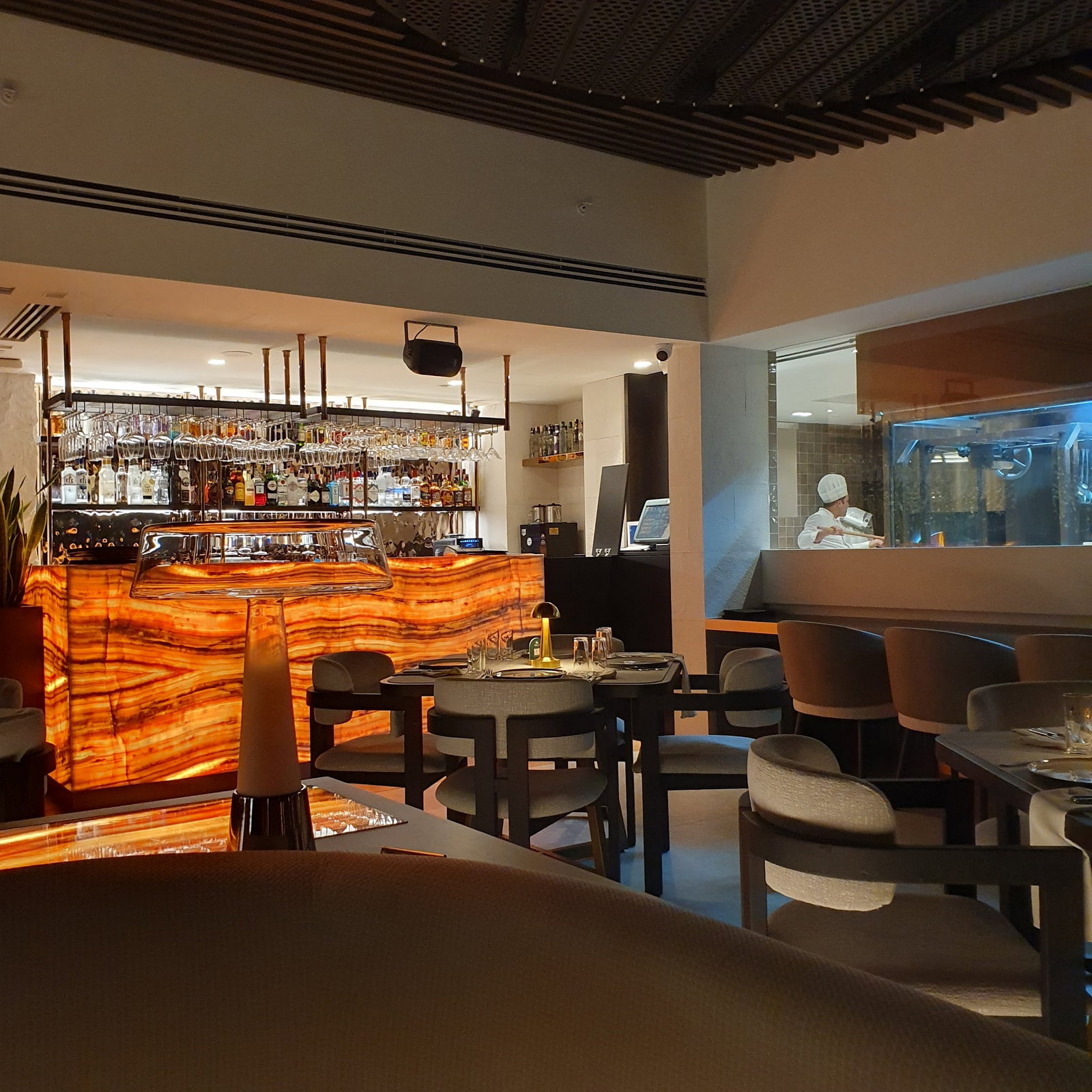 Arça Restaurant & Grill