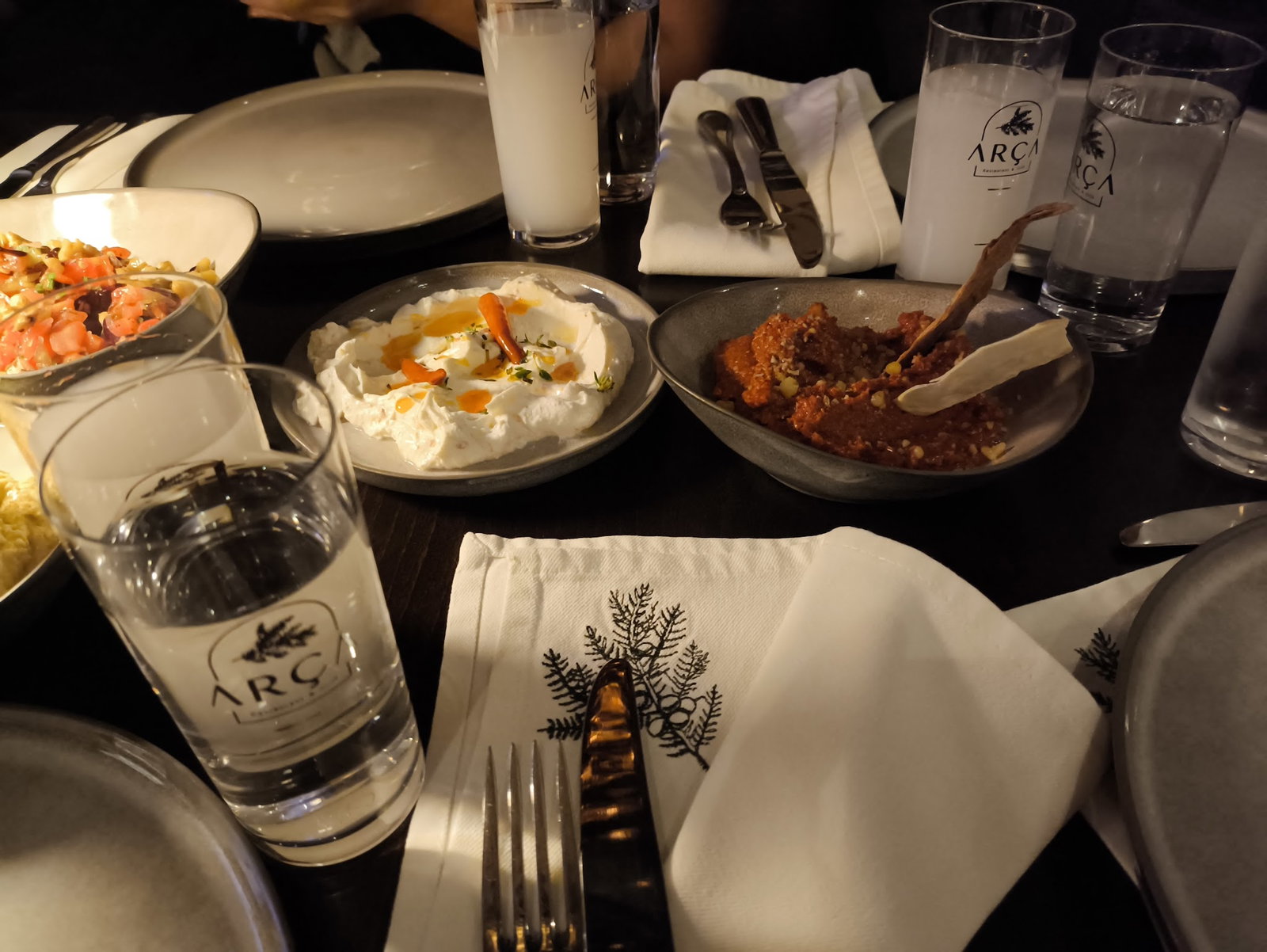 Arça Restaurant & Grill