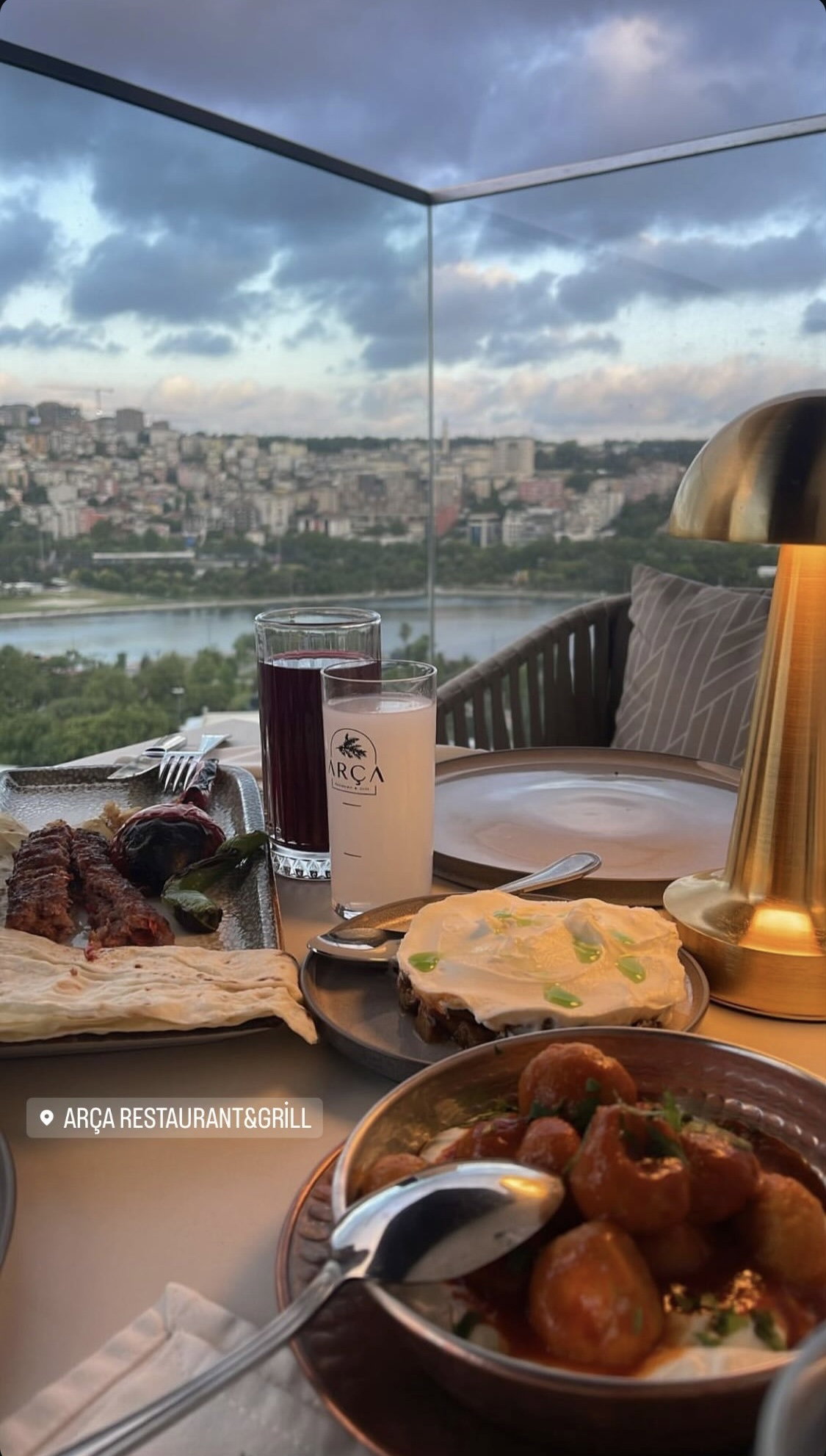 Arça Restaurant & Grill