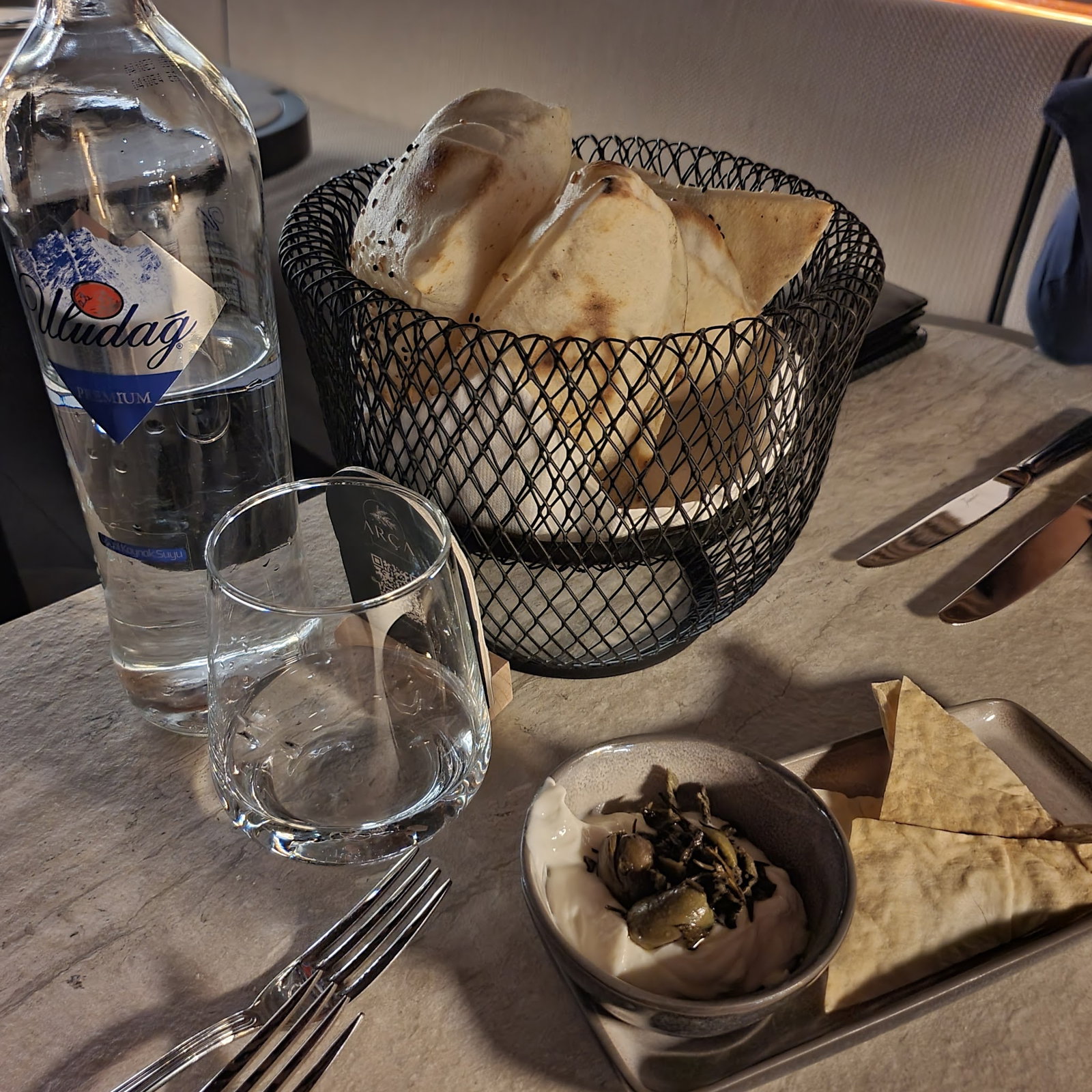 Arça Restaurant & Grill