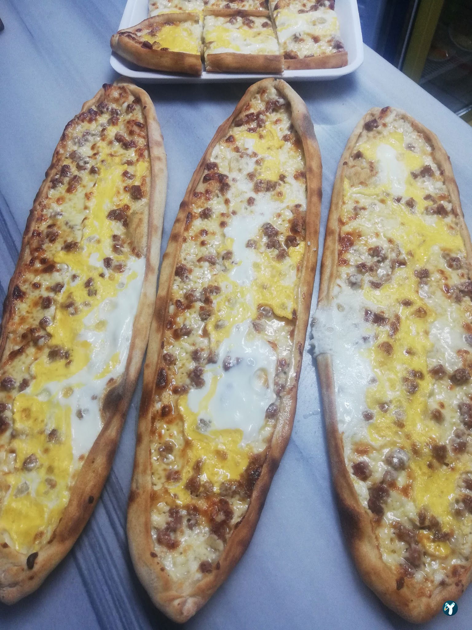 Çam Pide