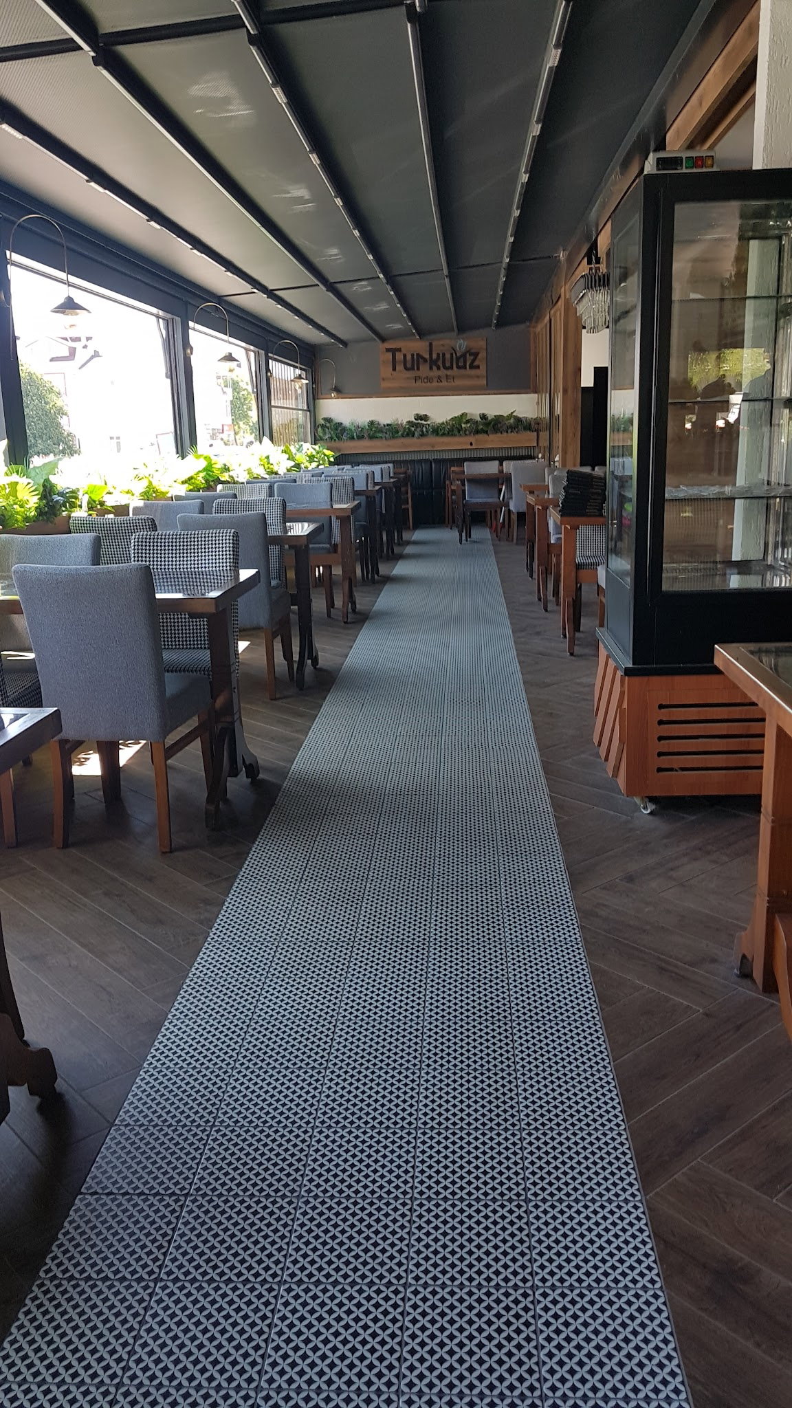 Turkuaz Pi̇de Salonu