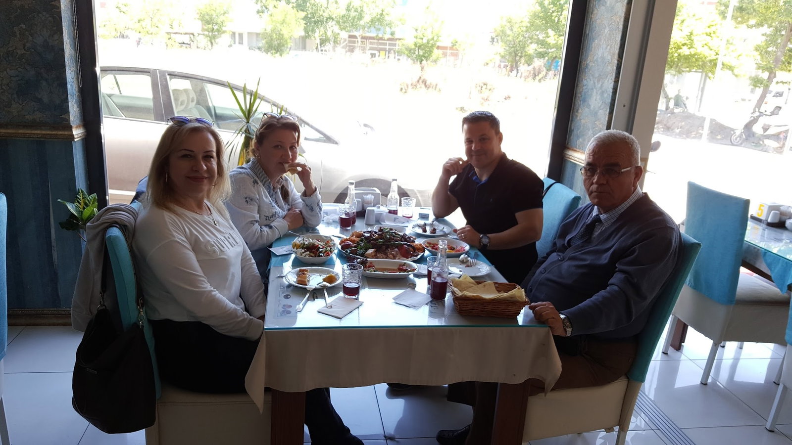Turkuaz Pi̇de Salonu