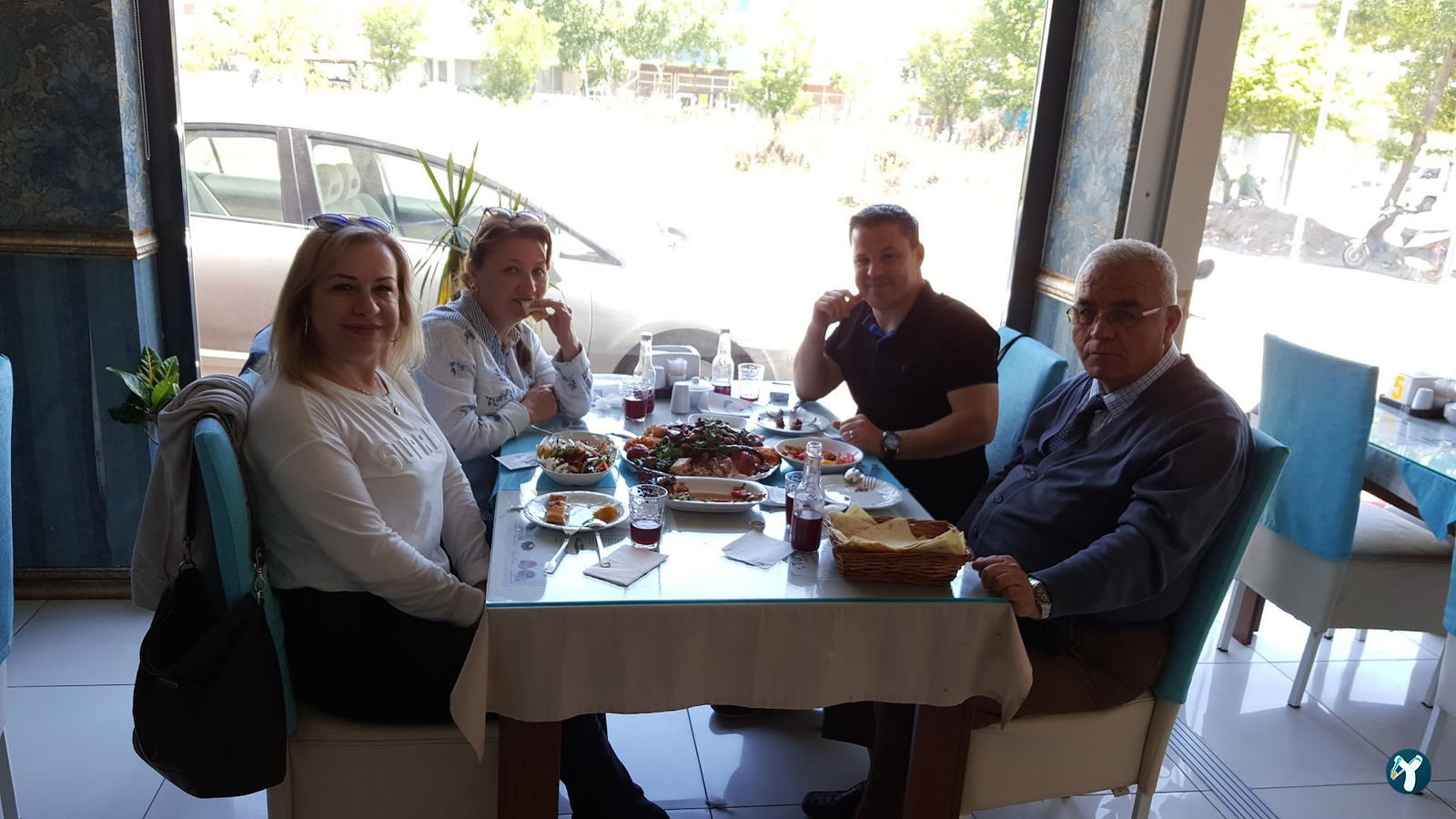 Turkuaz Pi̇de Salonu