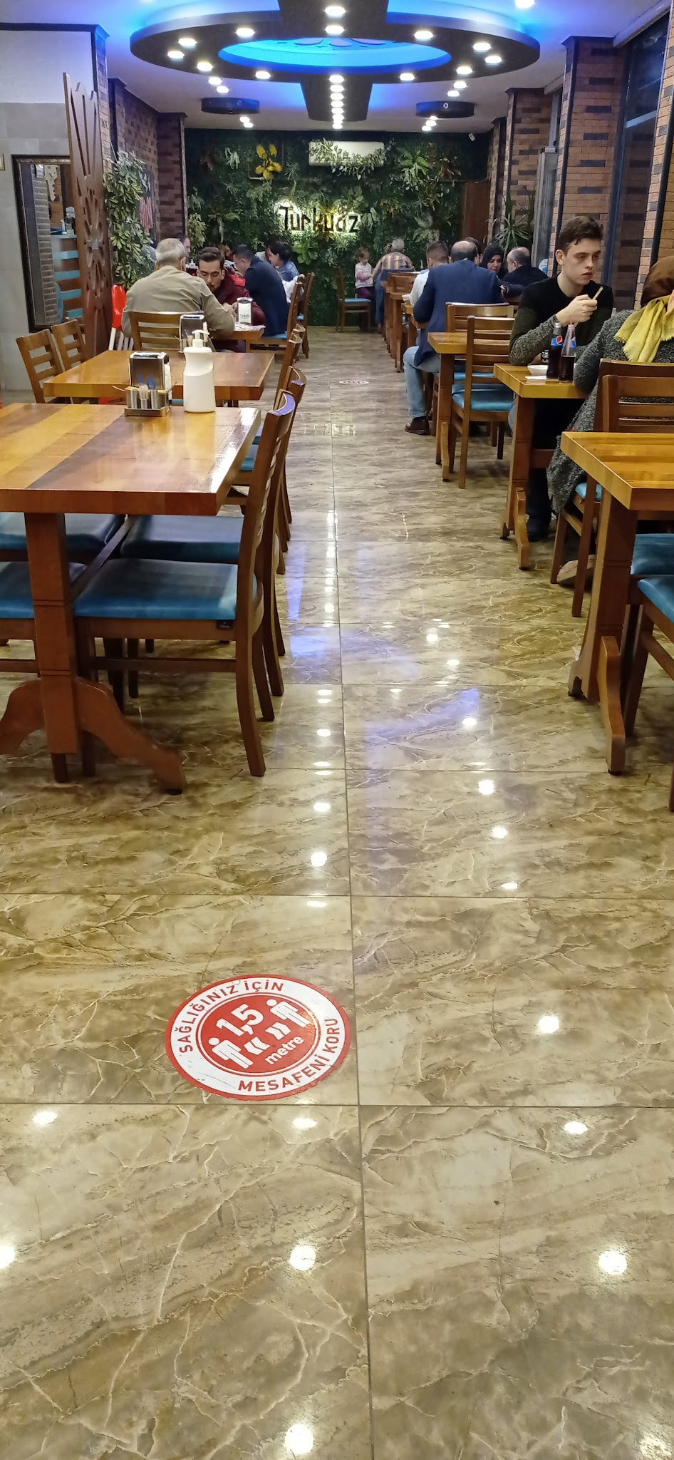 Turkuaz Pi̇de Salonu