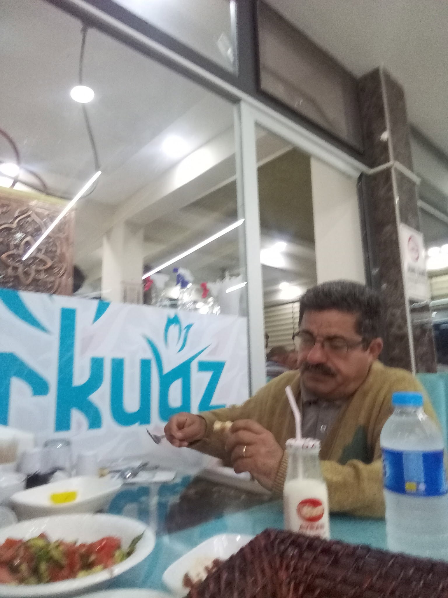 Turkuaz Pi̇de Salonu