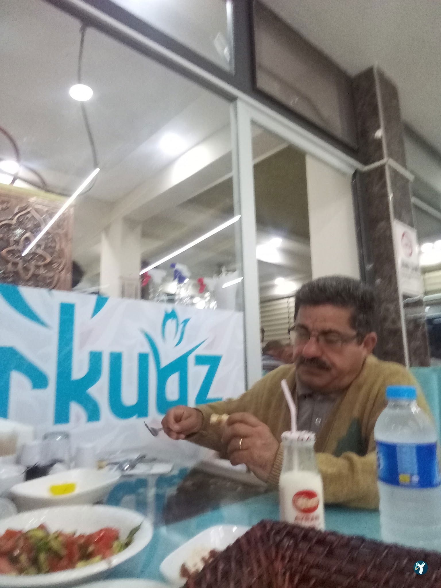 Turkuaz Pi̇de Salonu