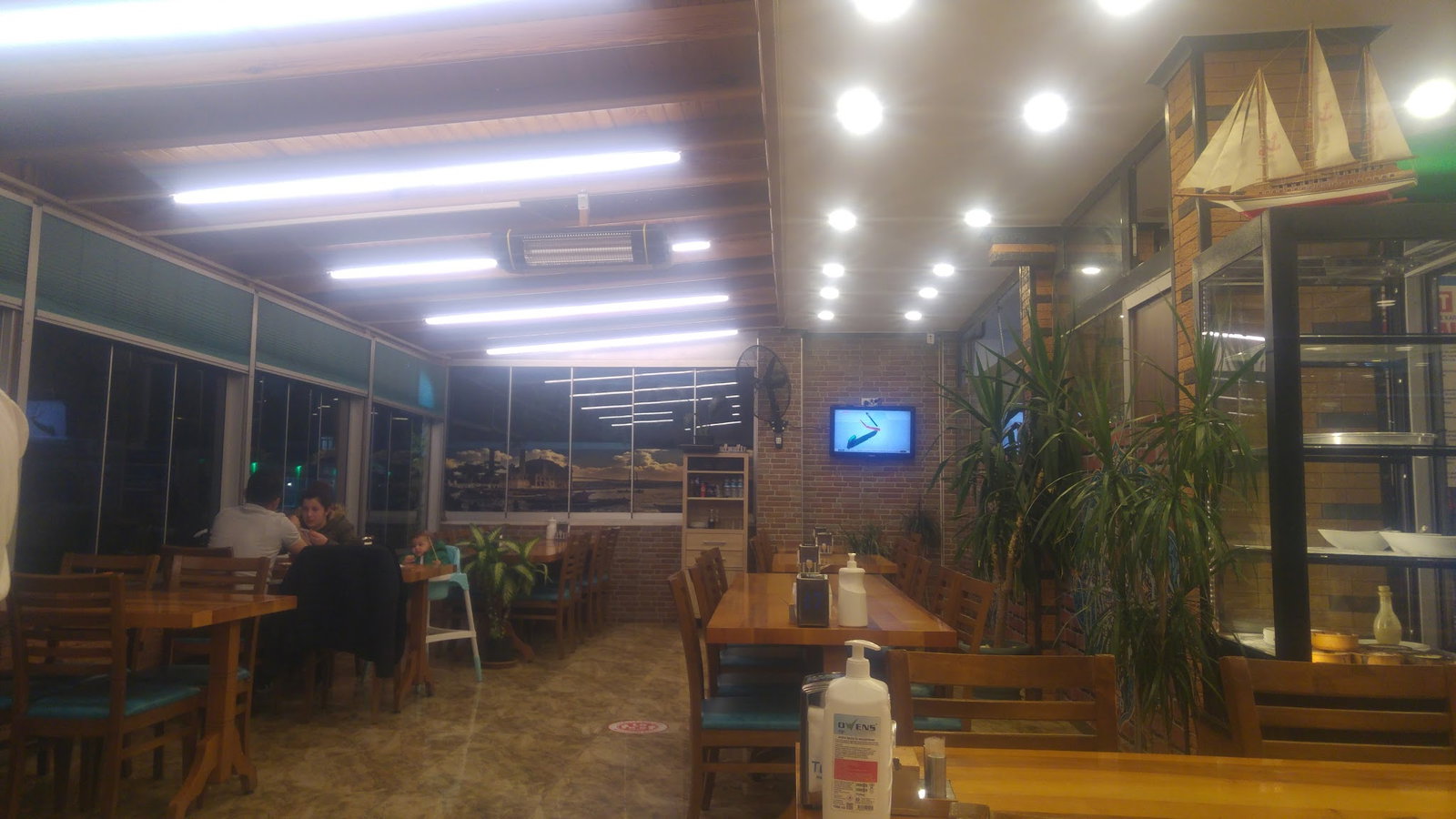 Turkuaz Pi̇de Salonu