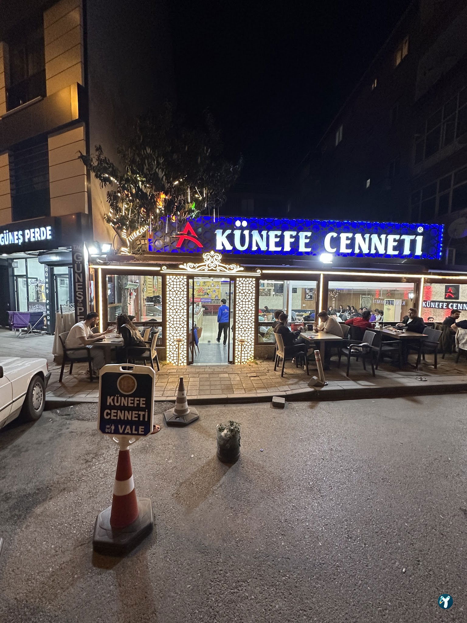 Künefe Cenneti̇ Güngören Köyiçi Şubesi