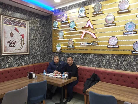 Künefe Cenneti̇ Güngören Köyiçi Şubesi resimleri Künefe Cenneti̇ Güngören Köyiçi Şubesi resimleri
