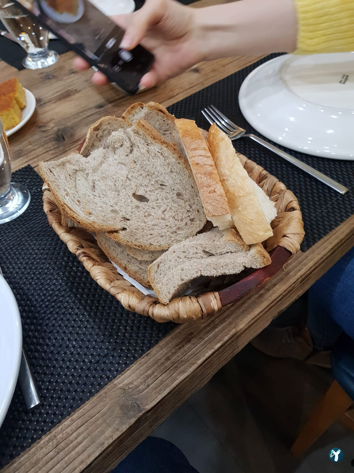 Beyaz Sandal Balikçisi