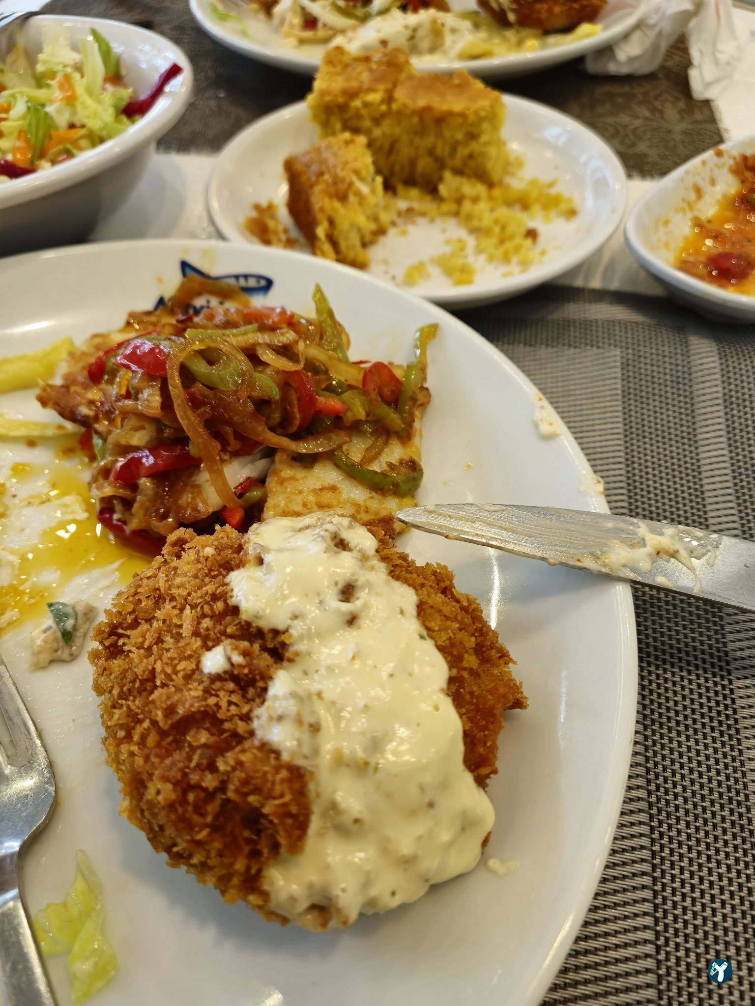 Beyaz Sandal Balikçisi