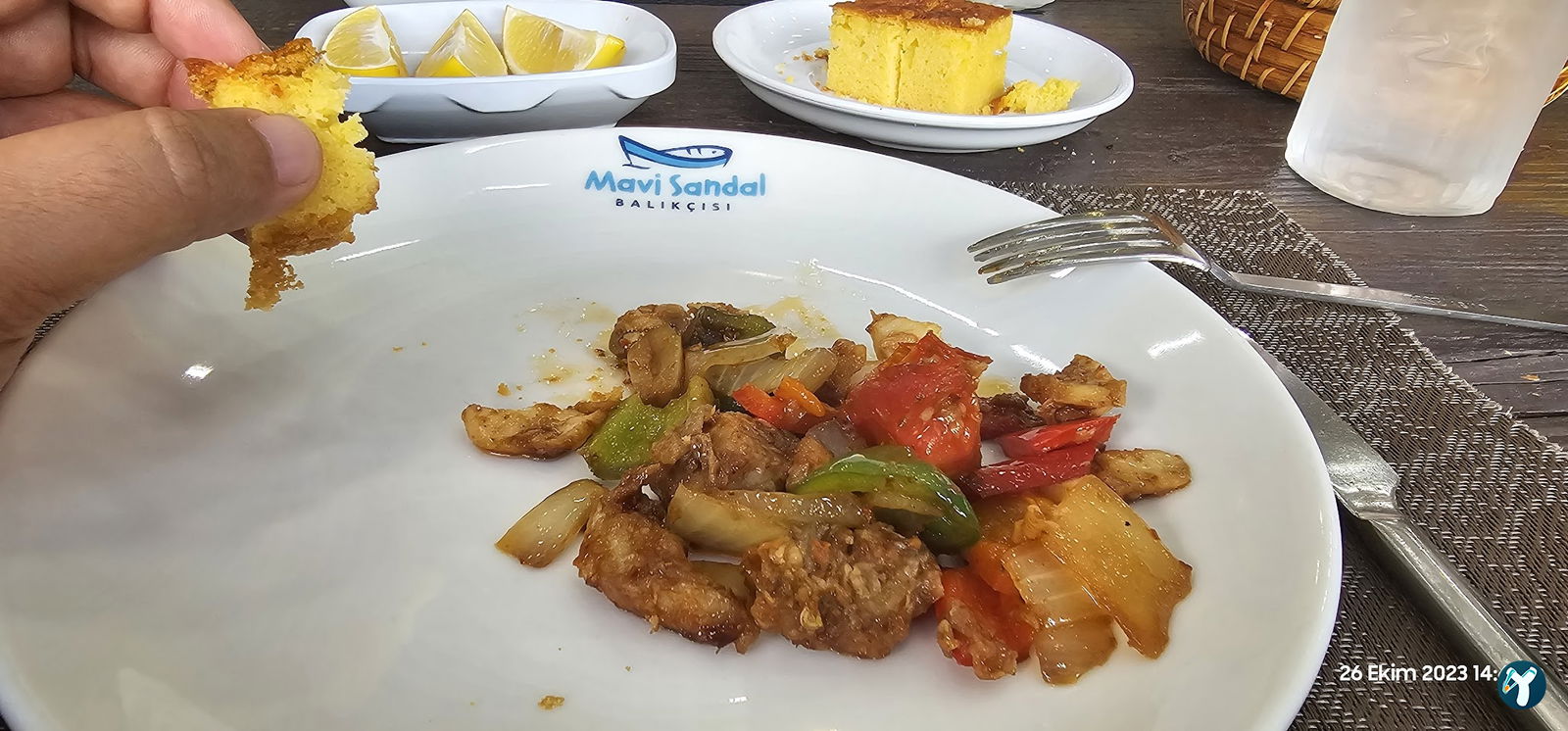 Beyaz Sandal Balikçisi