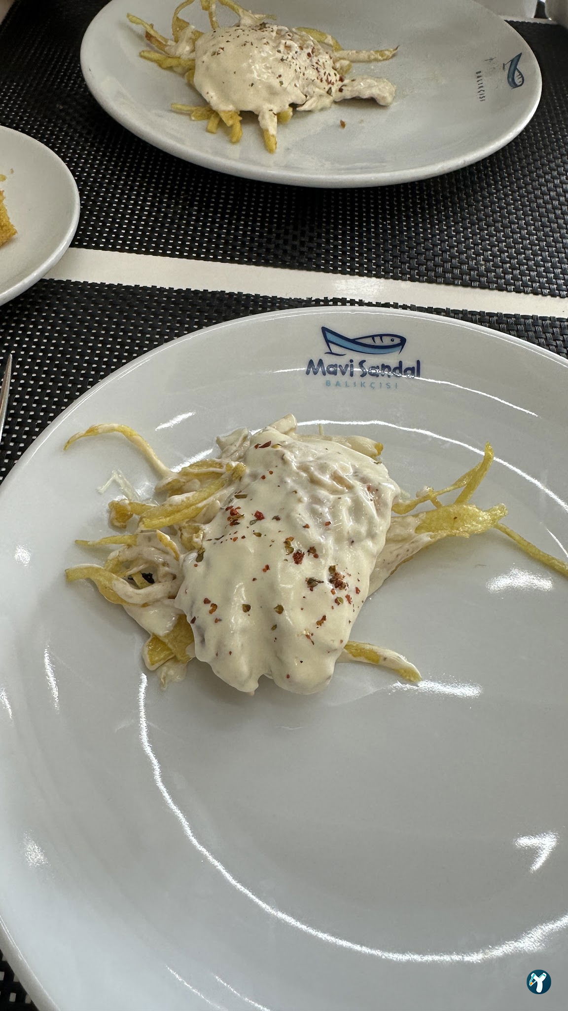 Beyaz Sandal Balikçisi