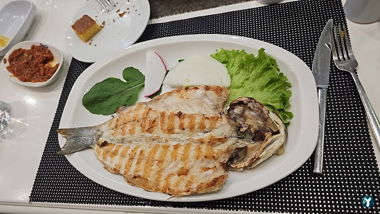 Beyaz Sandal Balikçisi