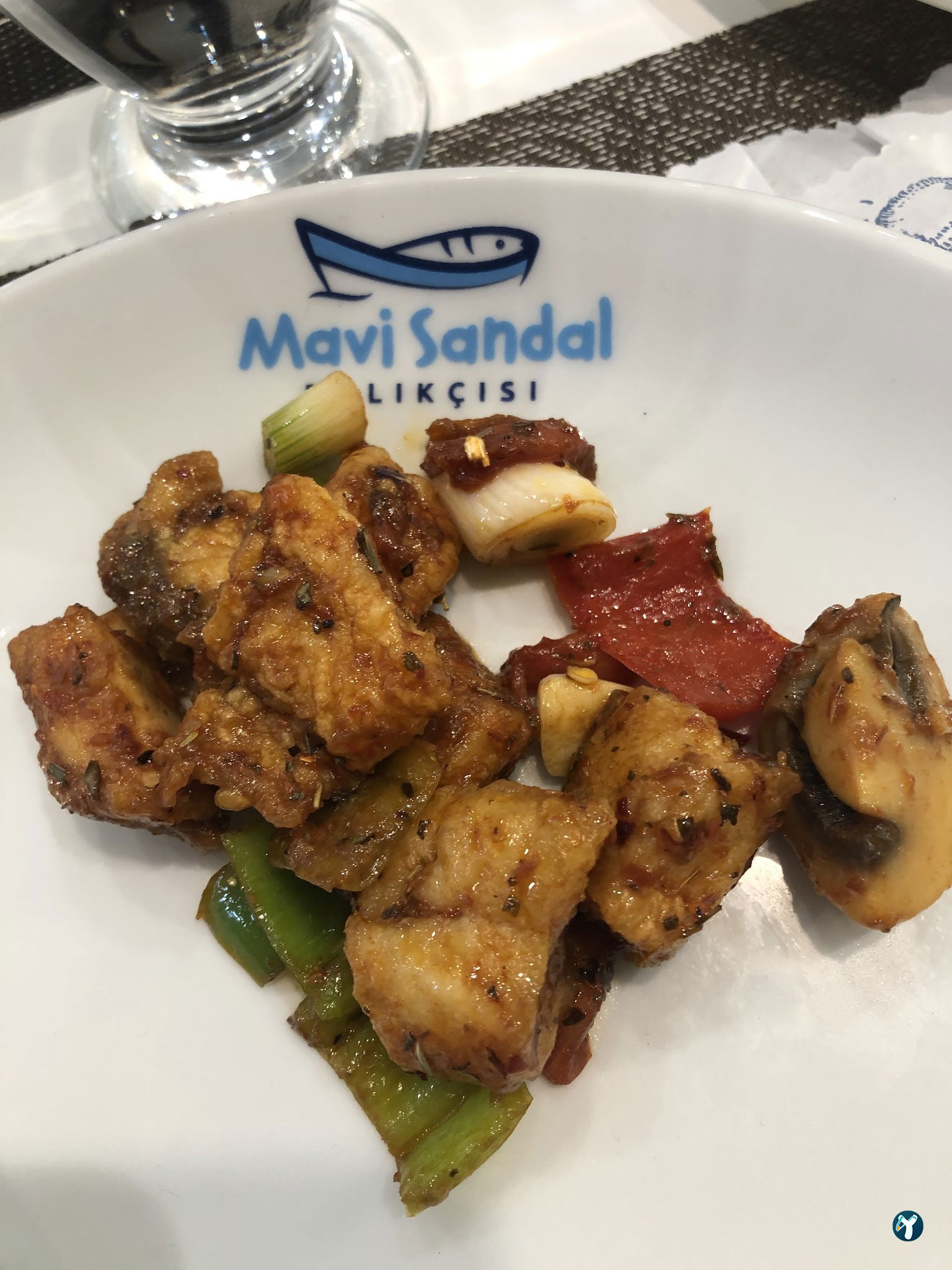 Beyaz Sandal Balikçisi