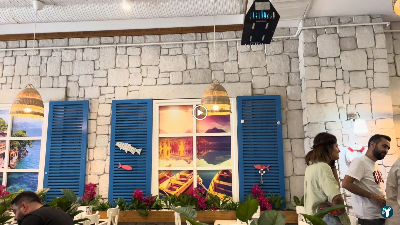 Beyaz Sandal Balikçisi
