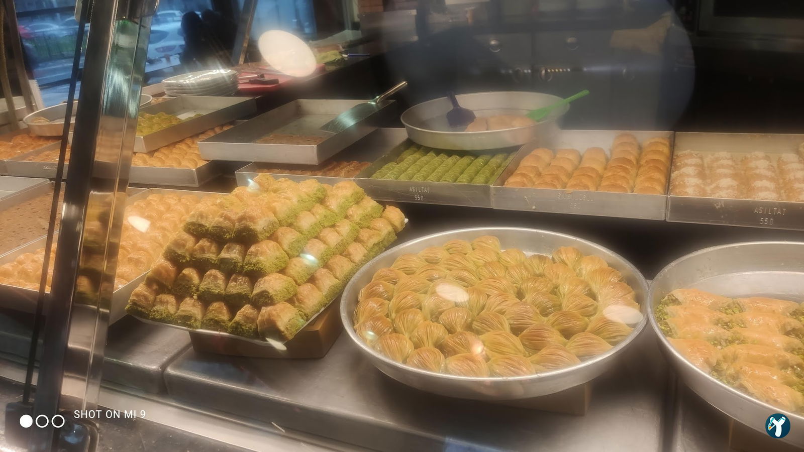 Asıltat Baklava & Börek Sultangazi