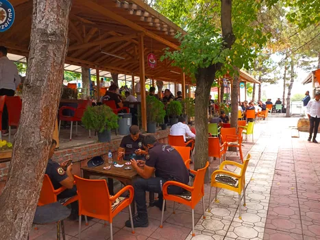 Aşi̇yan Cafe Bi̇lardo resimleri