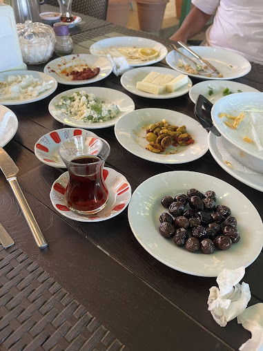 Dutlu Bahçe Kahvaltı Yeri