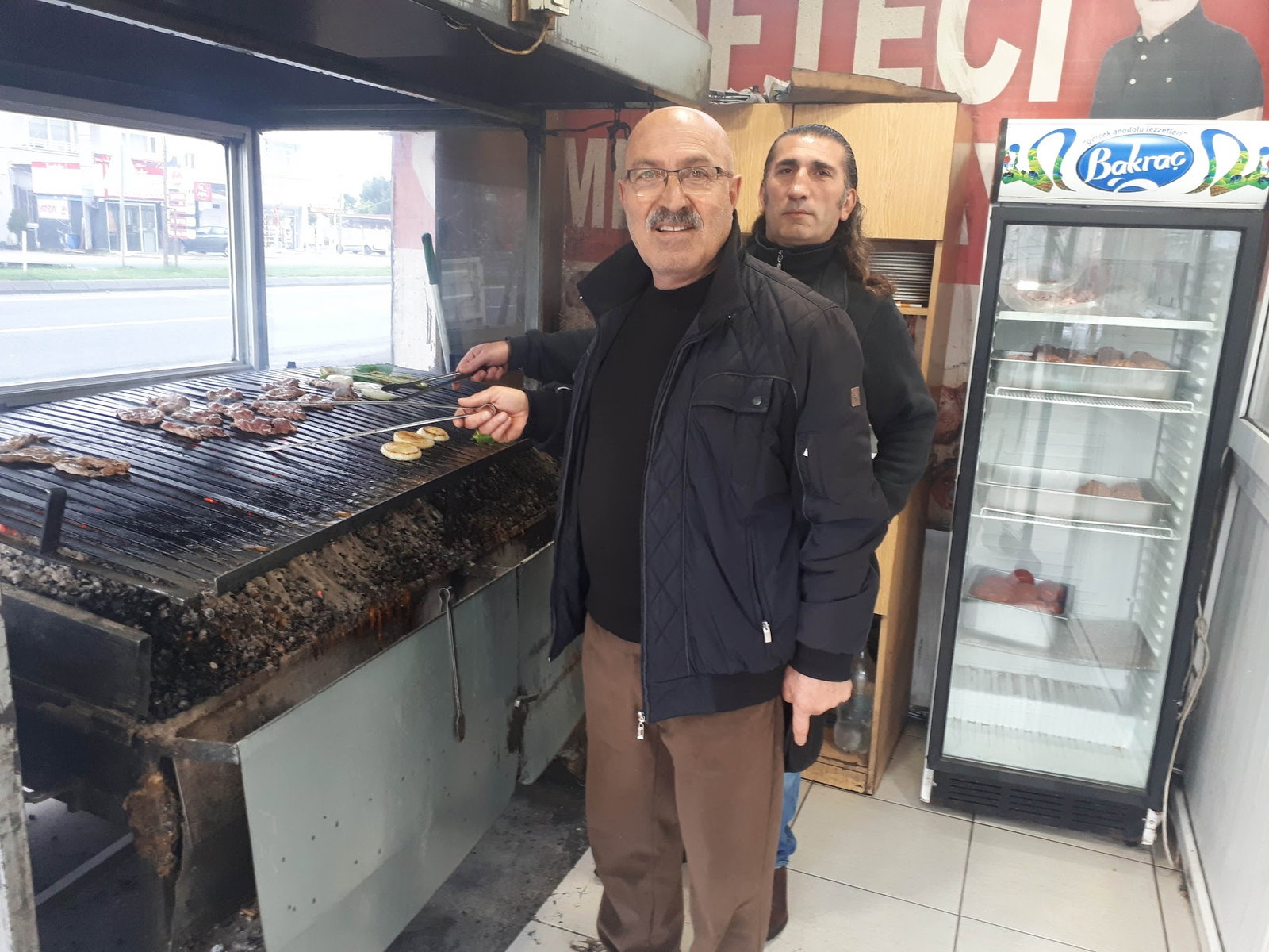 Yalıköy Köftecisi Burhan Ay