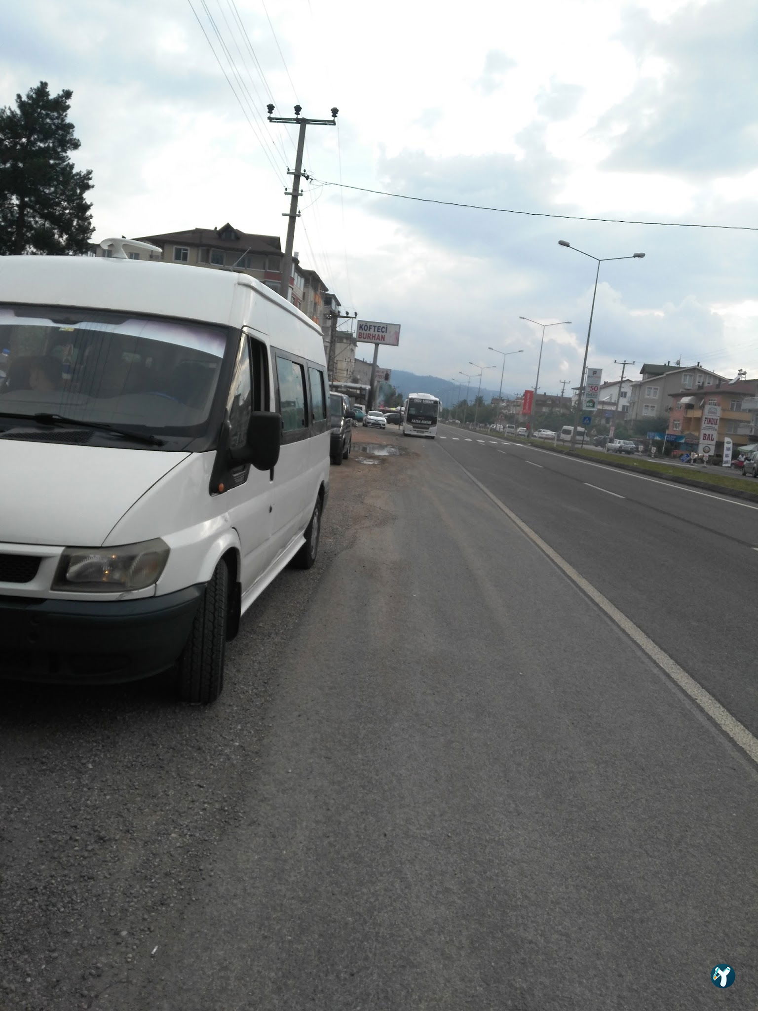 Yalıköy Köftecisi Burhan Ay