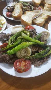 Yalıköy Köftecisi Burhan Ay resimleri Yalıköy Köftecisi Burhan Ay resimleri