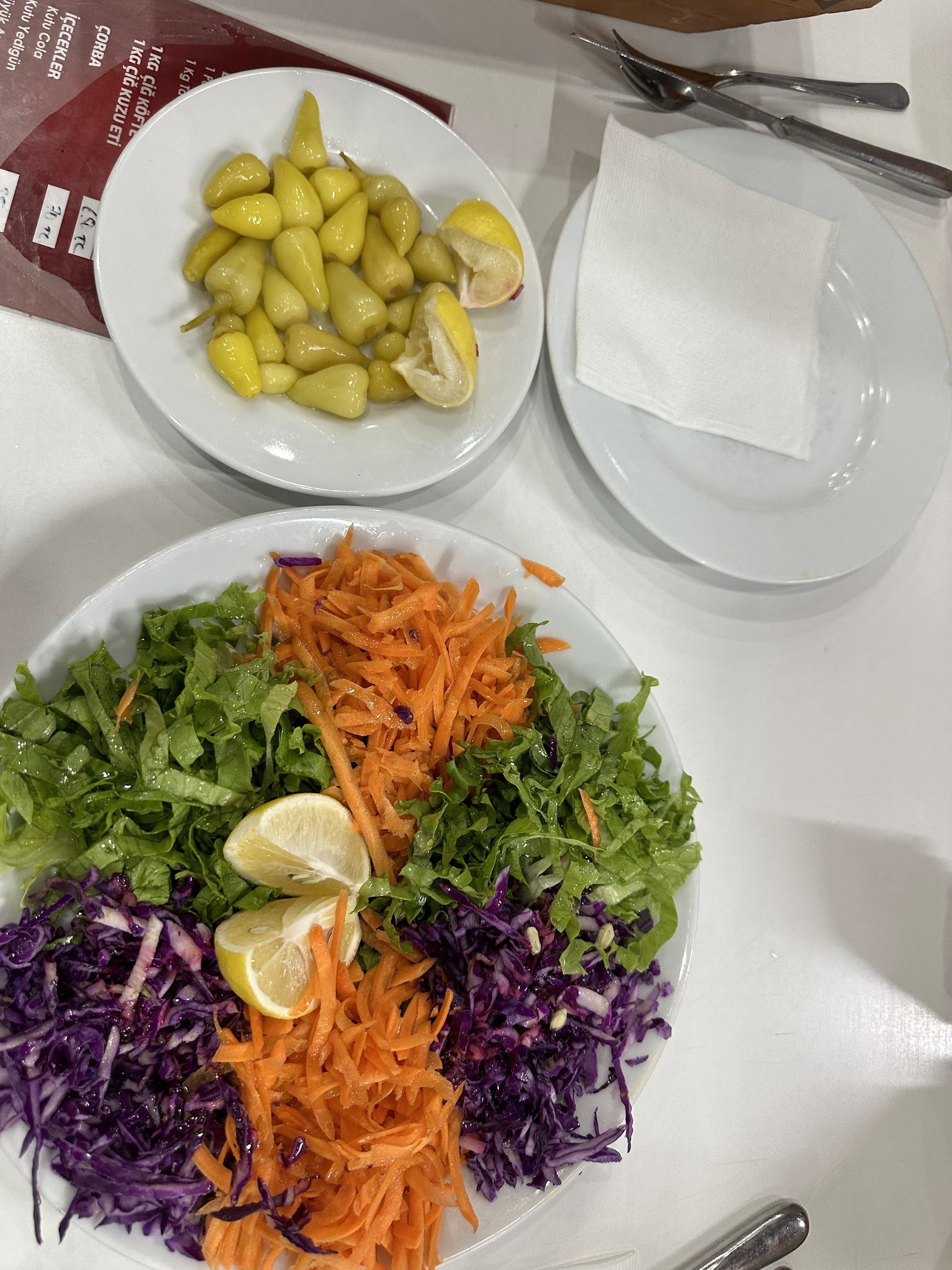 Yalıköy Köftecisi Burhan Ay