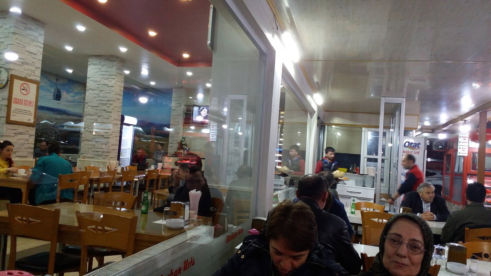 Yalıköy Köftecisi Burhan Ay