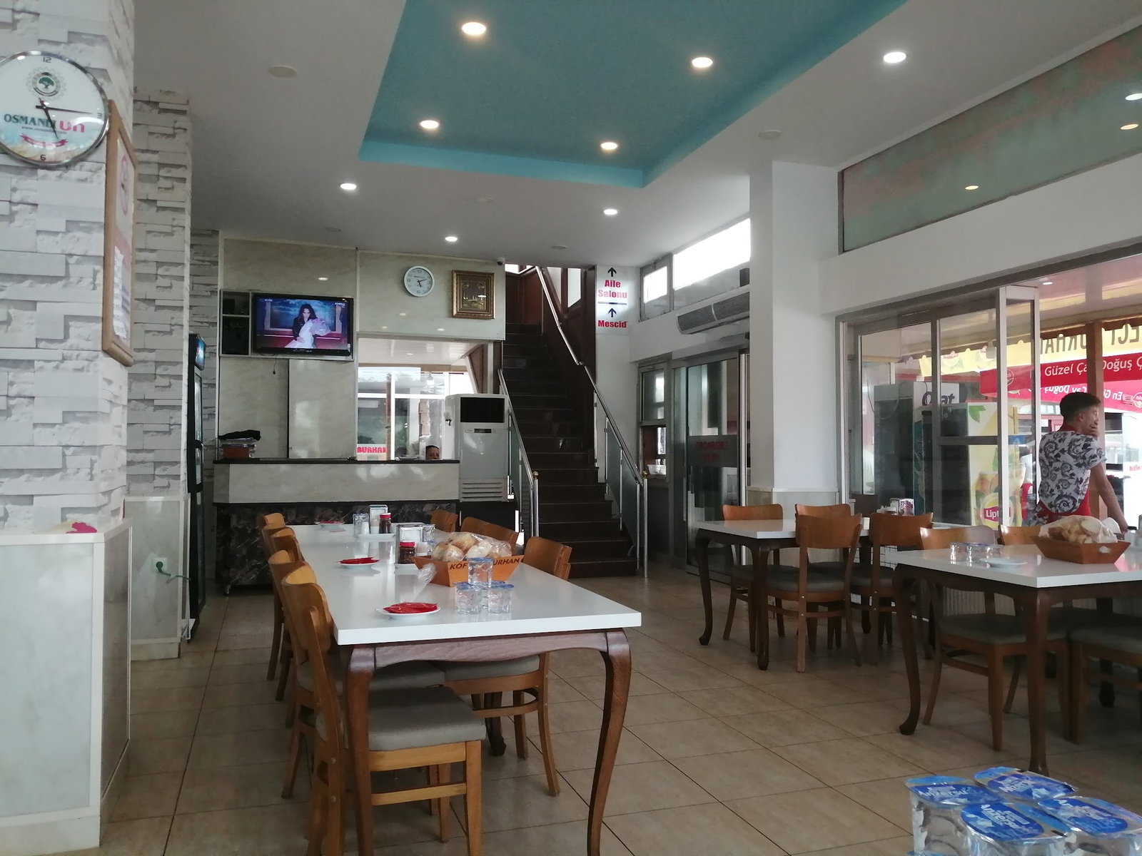 Yalıköy Köftecisi Burhan Ay