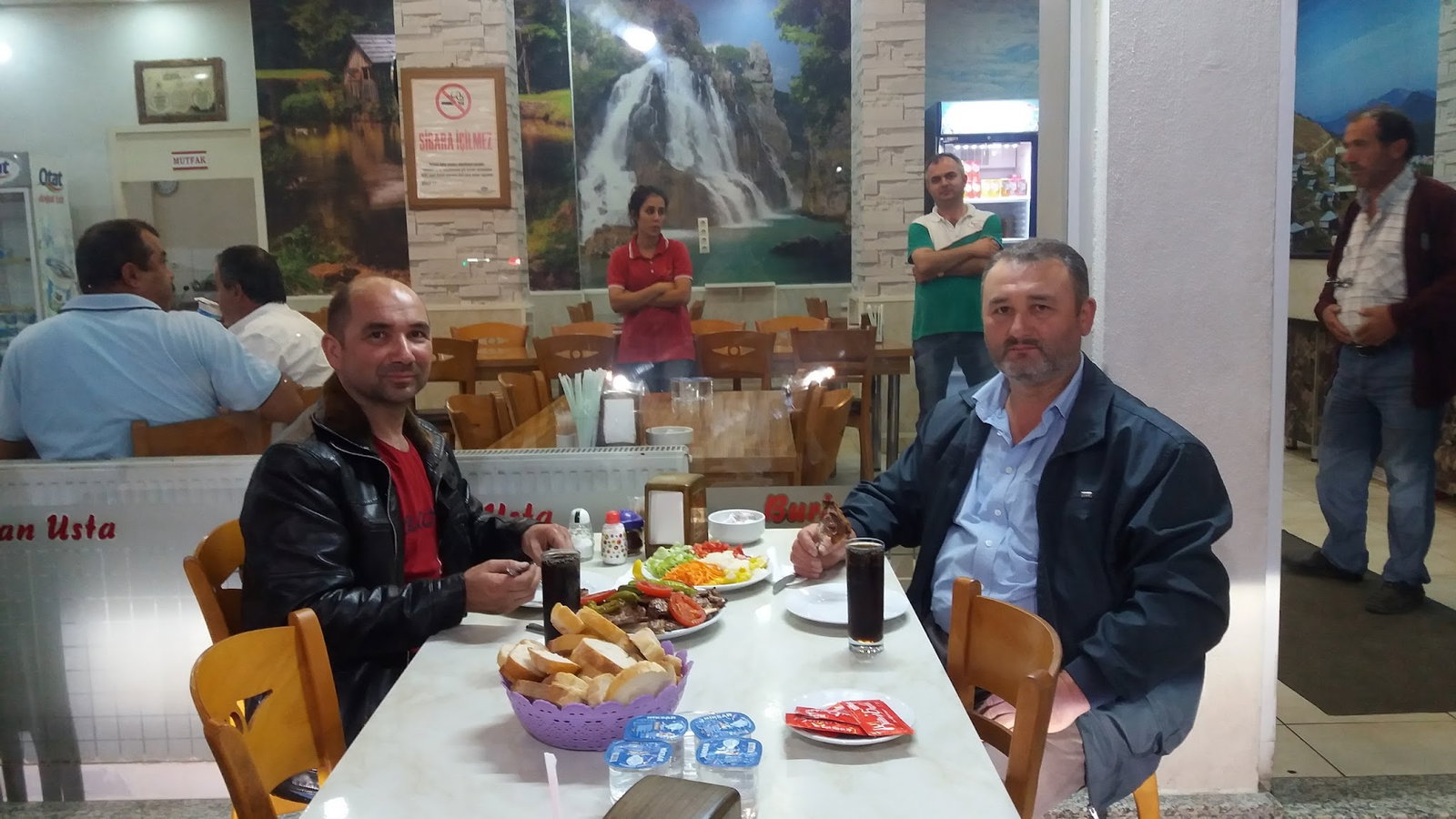 Yalıköy Köftecisi Burhan Ay