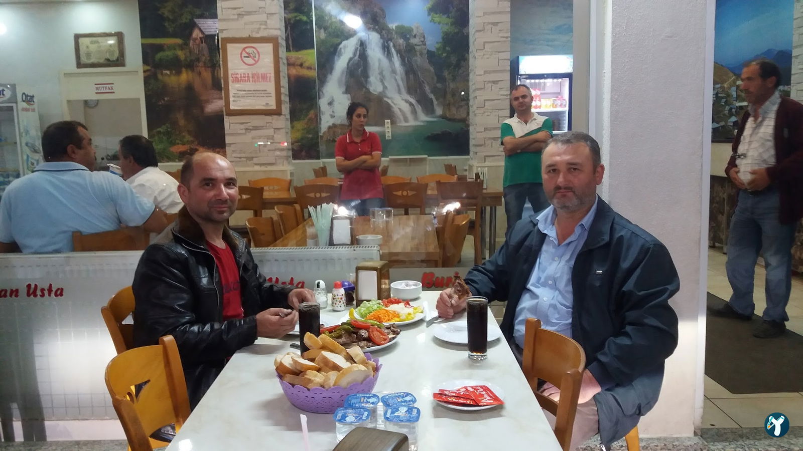 Yalıköy Köftecisi Burhan Ay