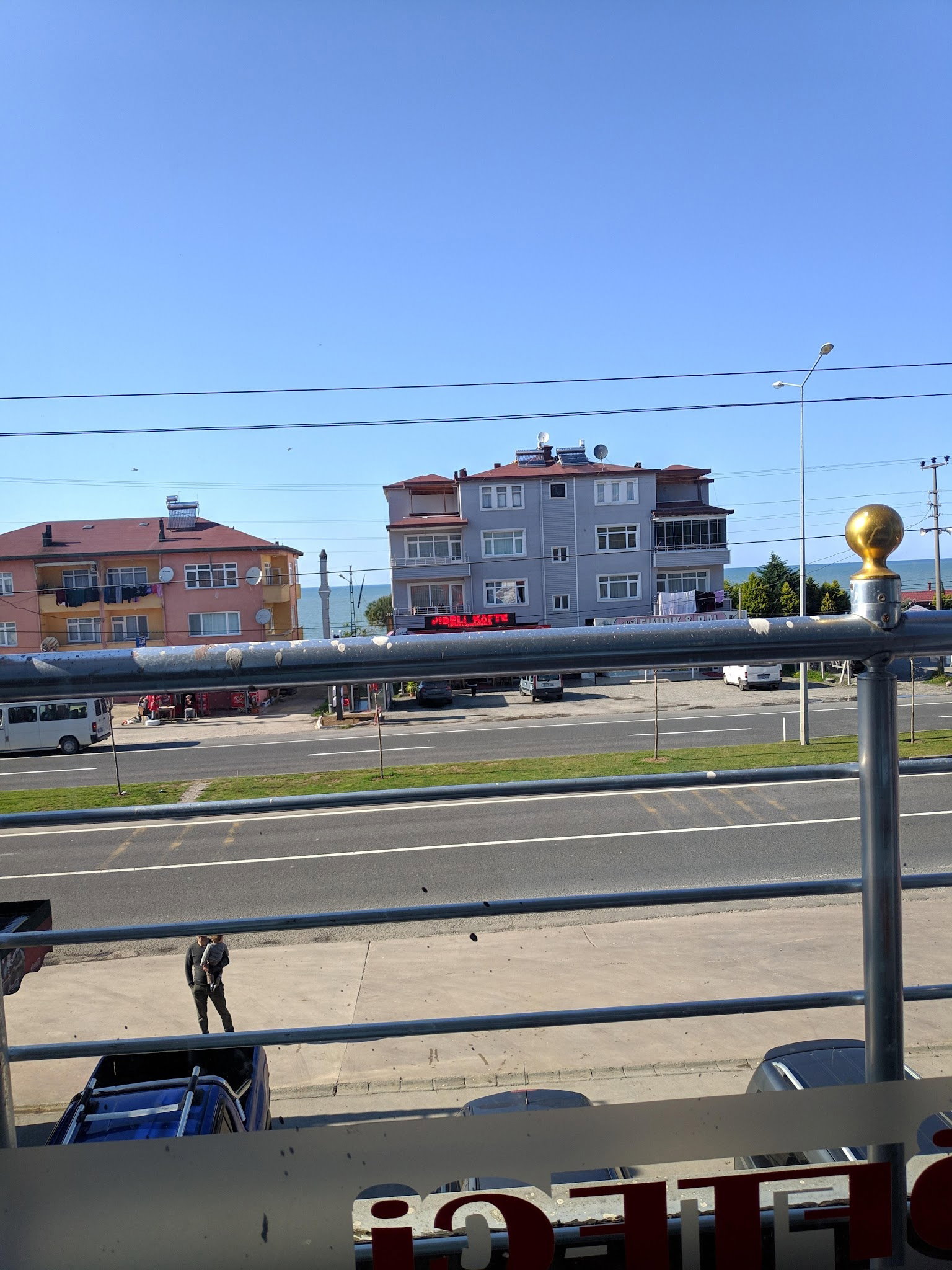 Yalıköy Köftecisi Burhan Ay