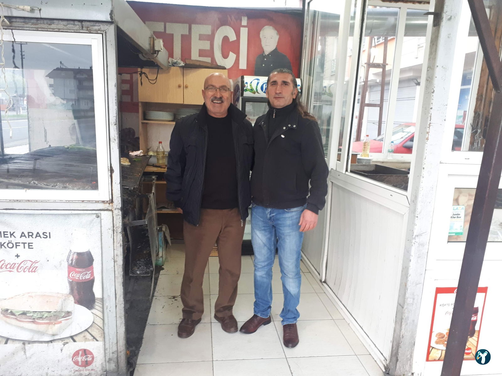 Yalıköy Köftecisi Burhan Ay