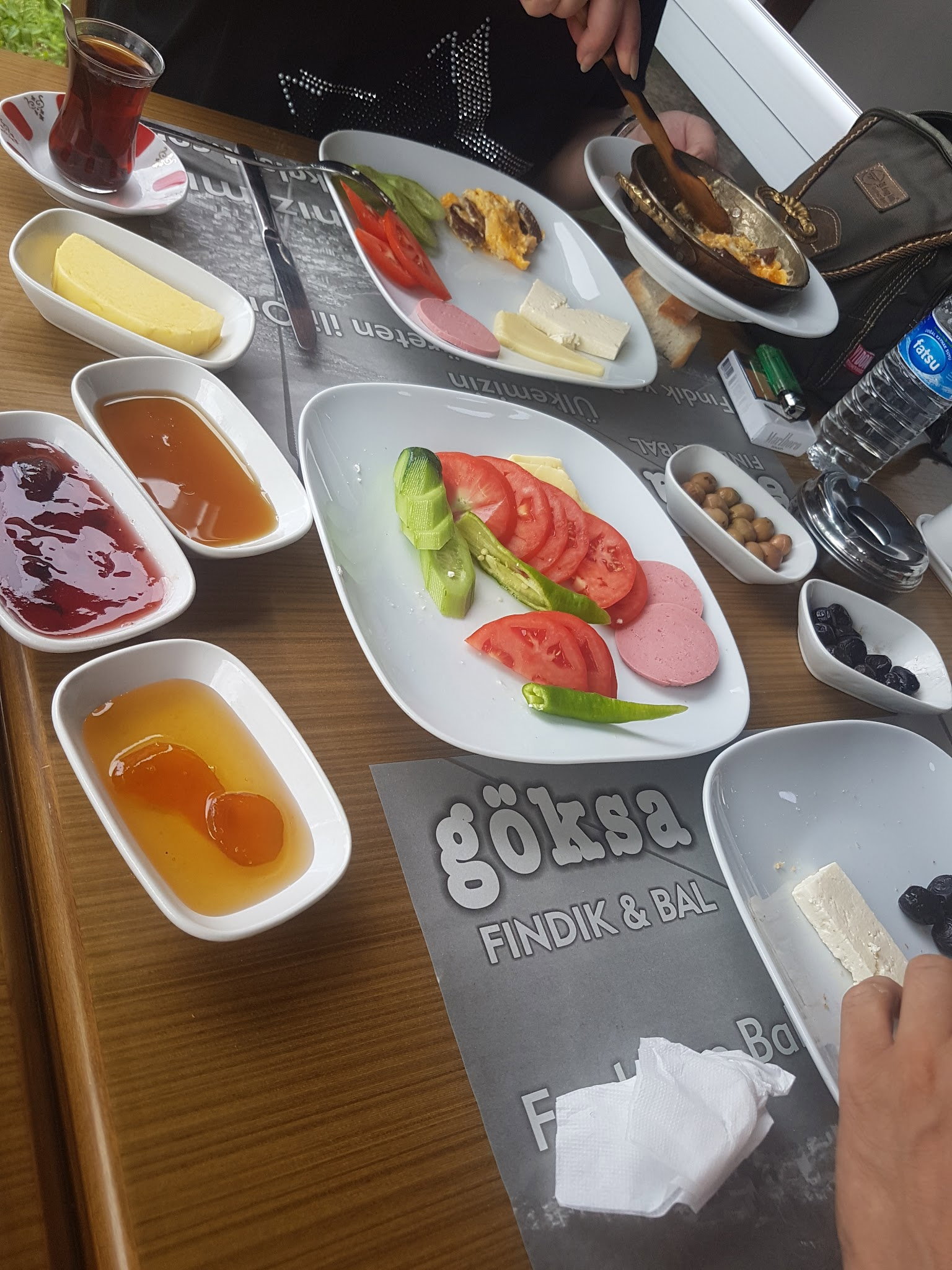 Yalıköy Köftecisi Burhan Ay