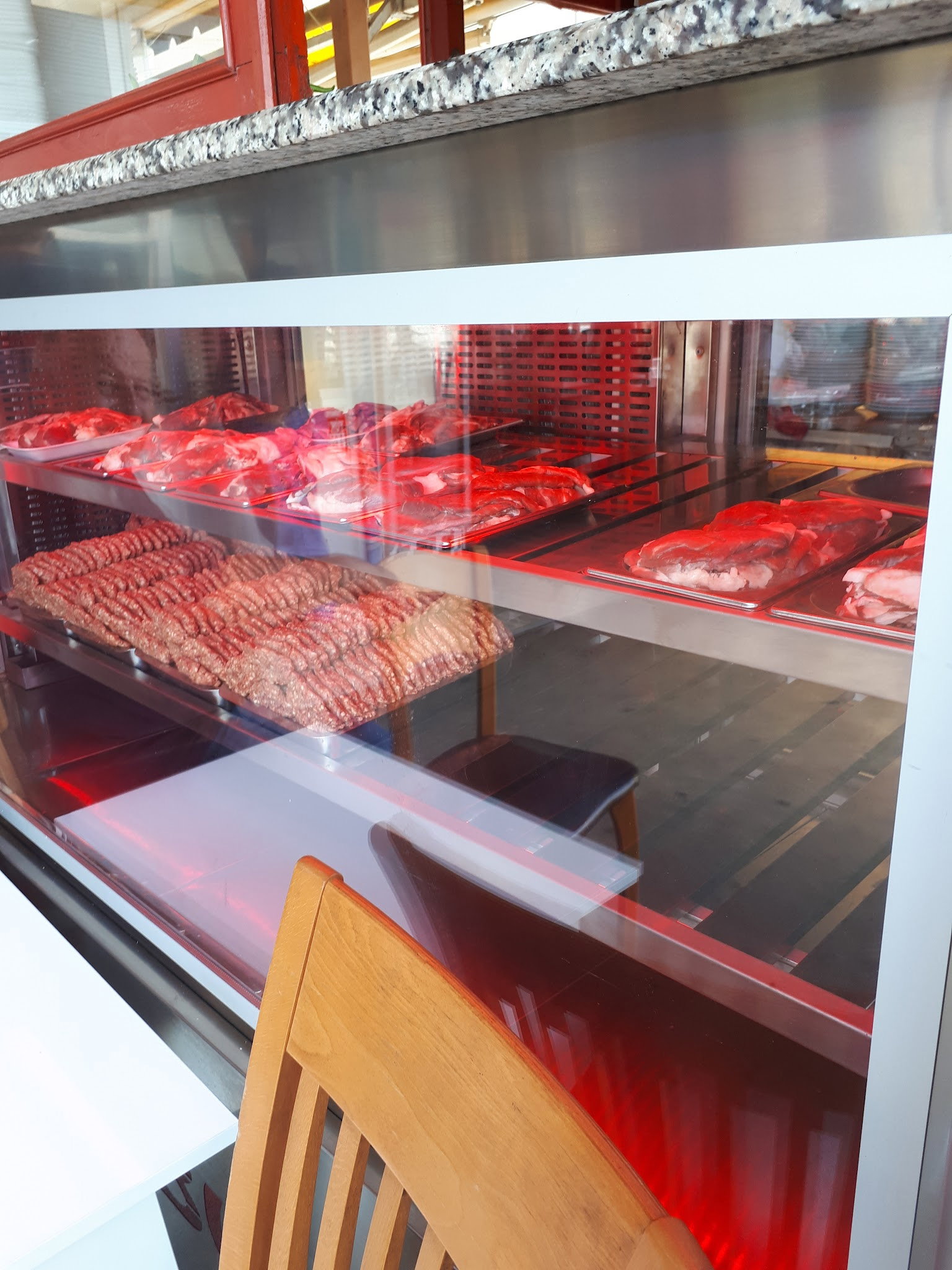 Yalıköy Köftecisi Burhan Ay