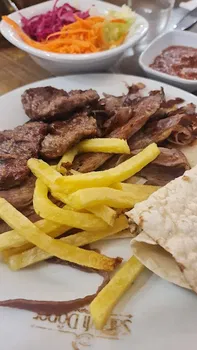 SARAYLI DÖNER & Et Restoran BAŞAKŞEHİR resimleri