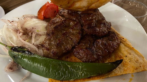 SARAYLI DÖNER & Et Restoran BAŞAKŞEHİR