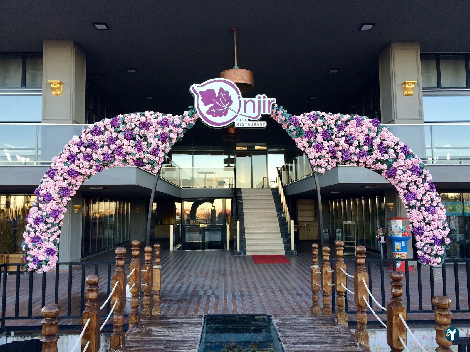 İnji̇r Cafe Restaurant