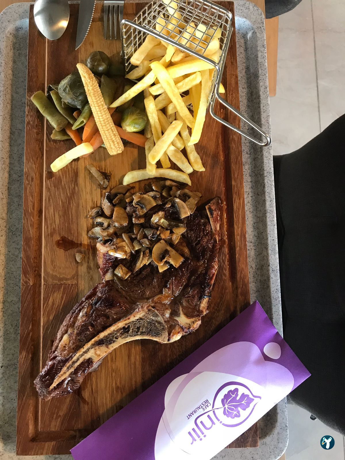 İnji̇r Cafe Restaurant