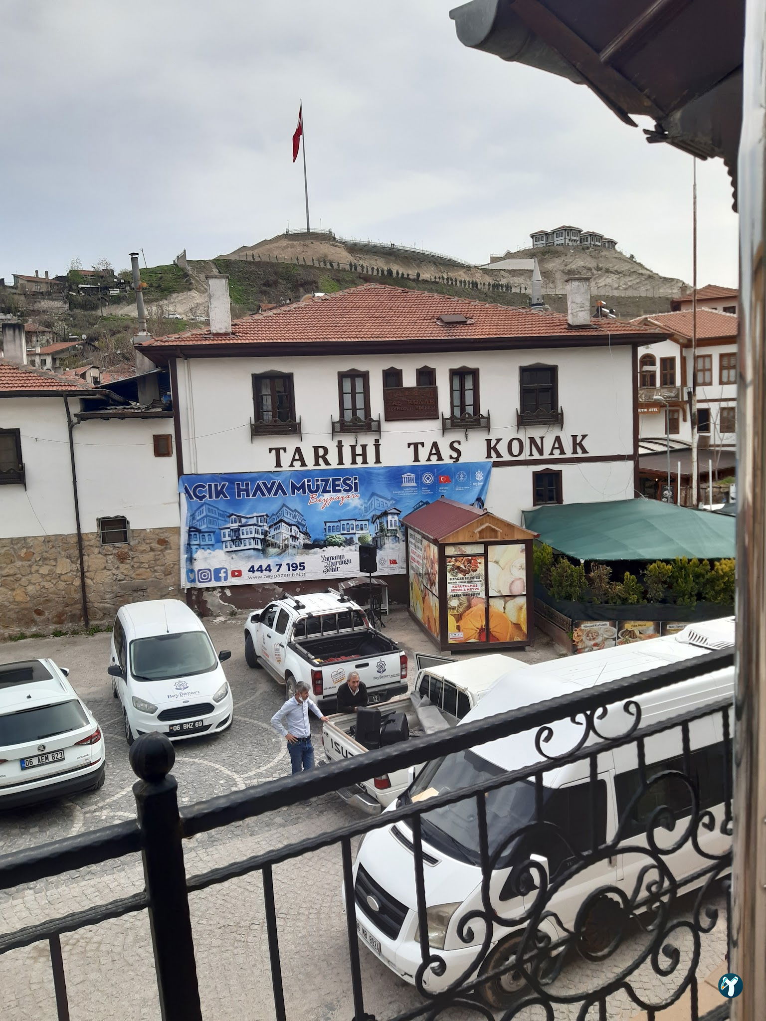 Tarihi Taş Mektep