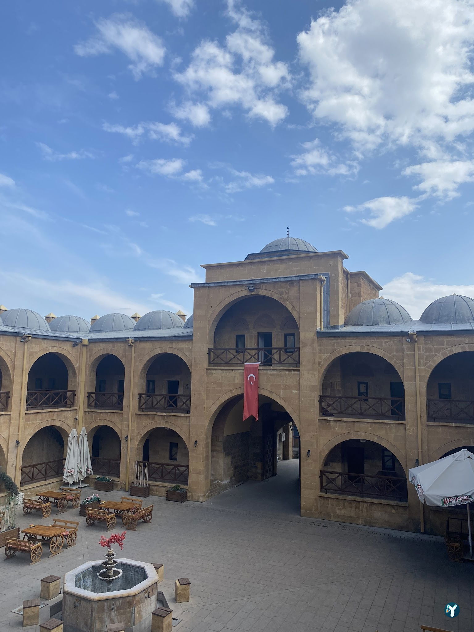 Tarihi Taş Mektep