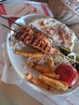 Tarihi Taş Mektep resimleri Tarihi Taş Mektep resimleri