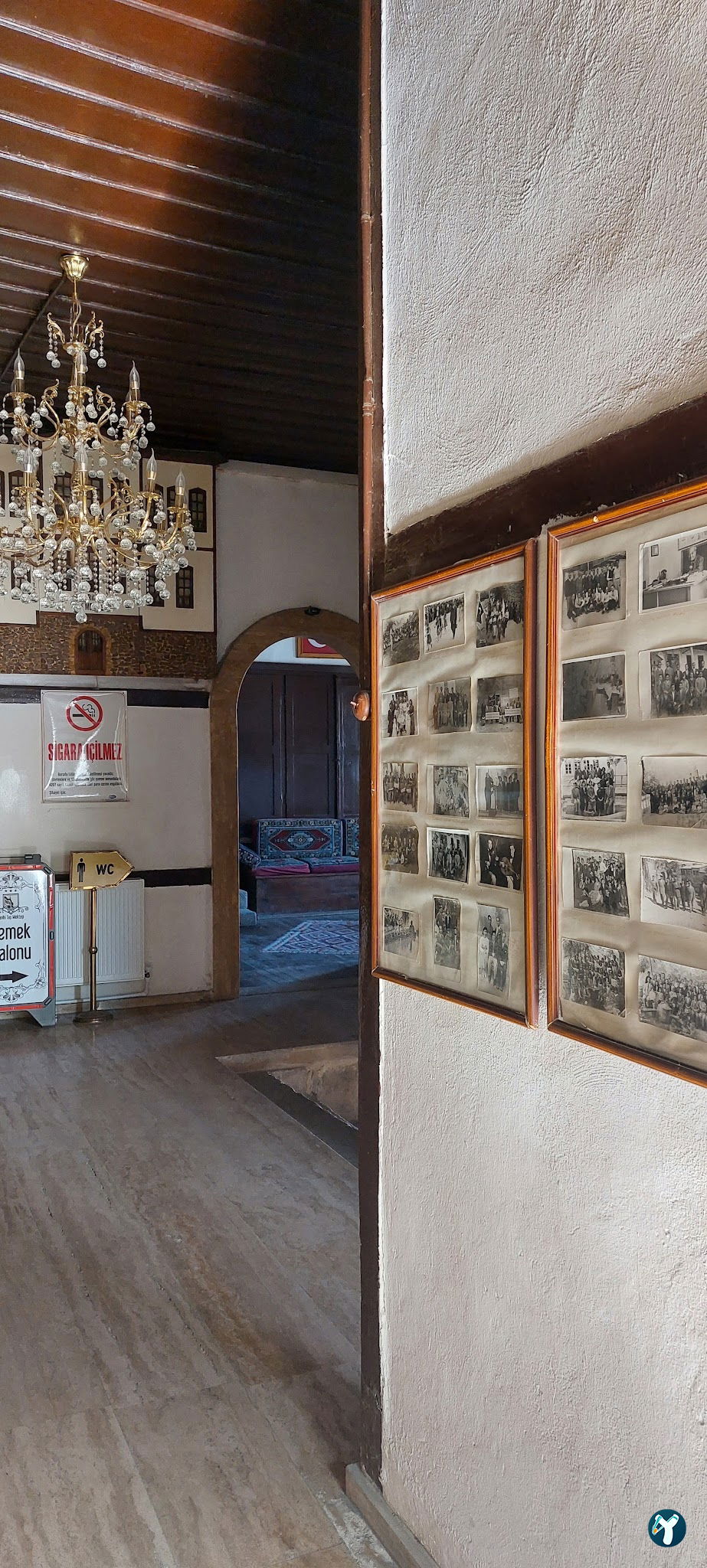 Tarihi Taş Mektep
