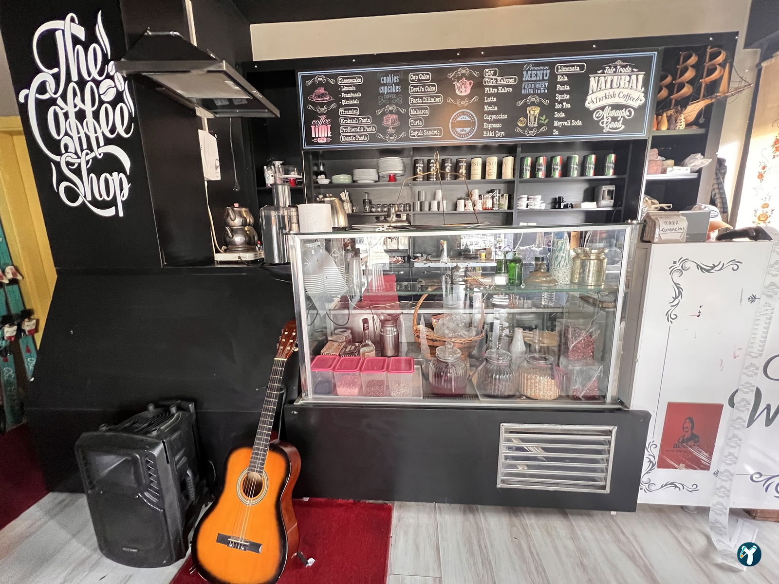 Boutique Cafe & Store